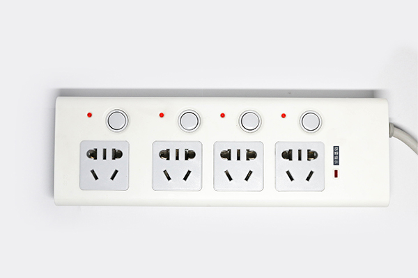 斷路器，開關，插座